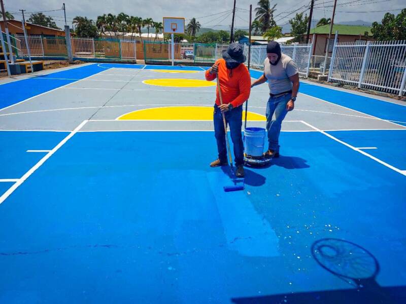 Personal del DRD pintará las canchas de escuelas a cargo de la AEP