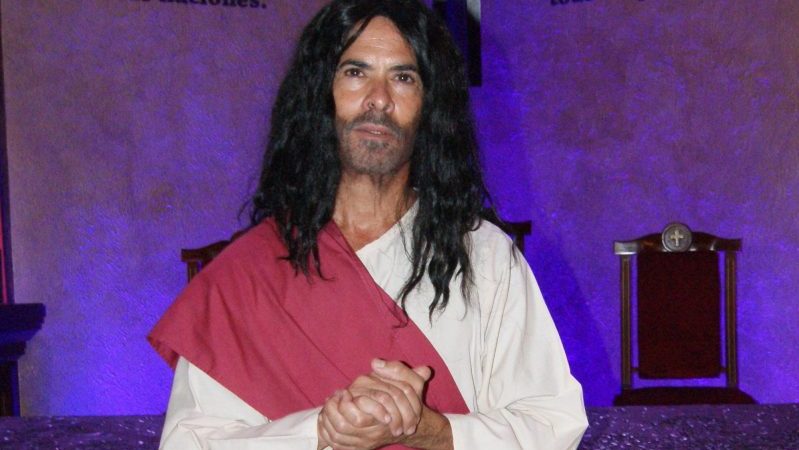 Jorge Castillo revive calvario de Jesús  en Salinas