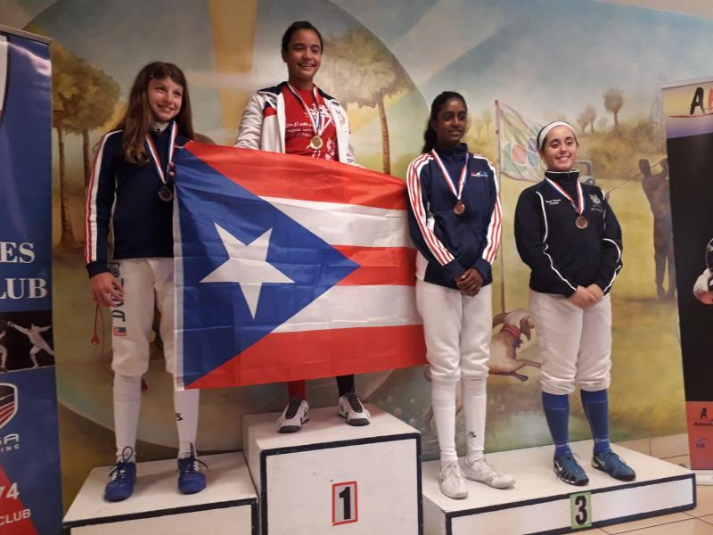 Joven ponceña Katiria Díaz Muñiz gana oro y bronce en el International Fencing Competition celebrado en Miami