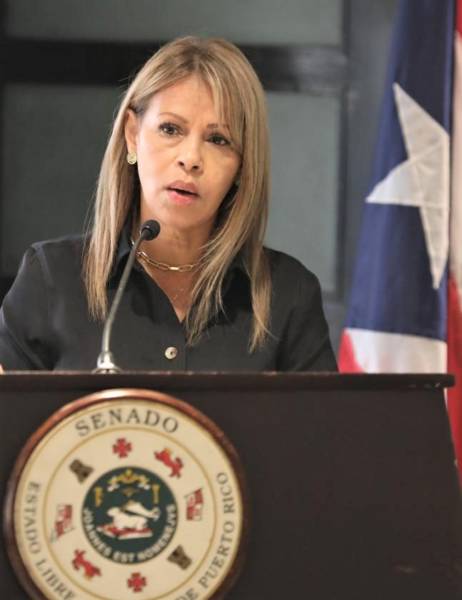 La senadora PPD Elizabeth Rosa Vélez