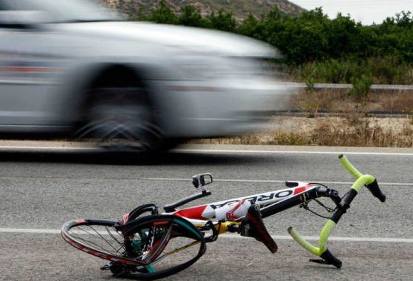 Menor en bicicleta es arrollado en Arecibo