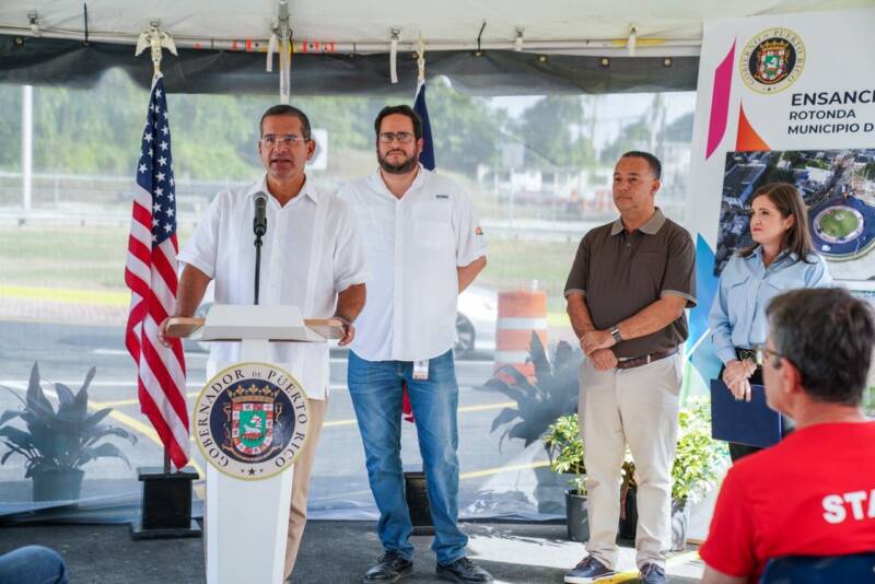 Gobernador Pierluisi inaugura trabajos en importante intersección del municipio de Florida