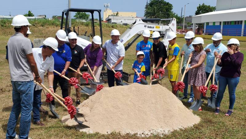 ALCALDE MAYAGÜEZ INICIO LA CONSTRUCCIÓN DE PARQUE DE SOCCER