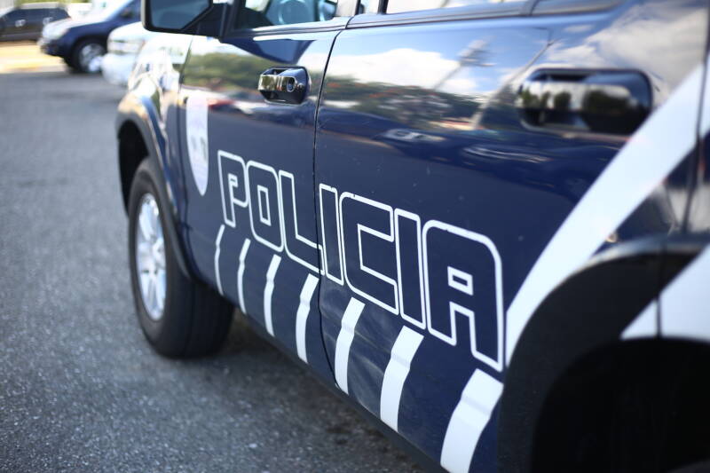 Policía