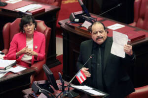 Senadores María de Lourdes Santiago Negrón y José Vargas Vidot