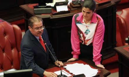 Senado aprueba que confinados con pase extendido por Ley 25 sean supervisados con GPS