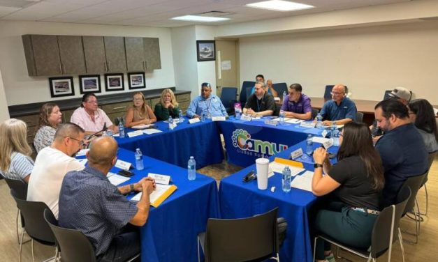 Municipio de Camuy establece acuerdos de colaboración con el Departamento de Educación ante el inicio de clases