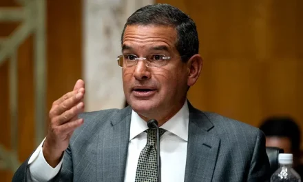 Gobernador Pedro R. Pierluisi Responde a Comentarios de Tony Hinchcliffe sobre Puerto Rico