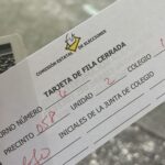 Cierran Centros de Votación electores reciben documentación para votar tras fin de horario regular