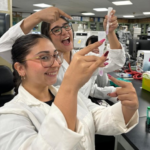 Estudiantes del RUM-UPR Completan Talleres de Biomanufactura en Alianza con Amgen