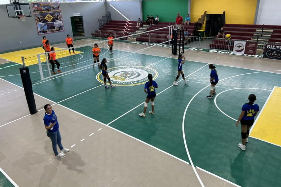 Municipio de Guayanilla Celebra Fase Semifinal y Final de la Liga de Voleibol Secundaria