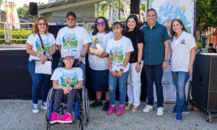 Departamento de la Familia celebra la creación de nuevas familias en emotivo evento navideño