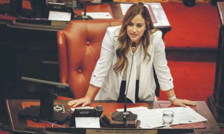 La PR-10, nueva controversia entre el Senado y la Fortaleza Senadora Barlucea pide investigar negativa de gobernadora