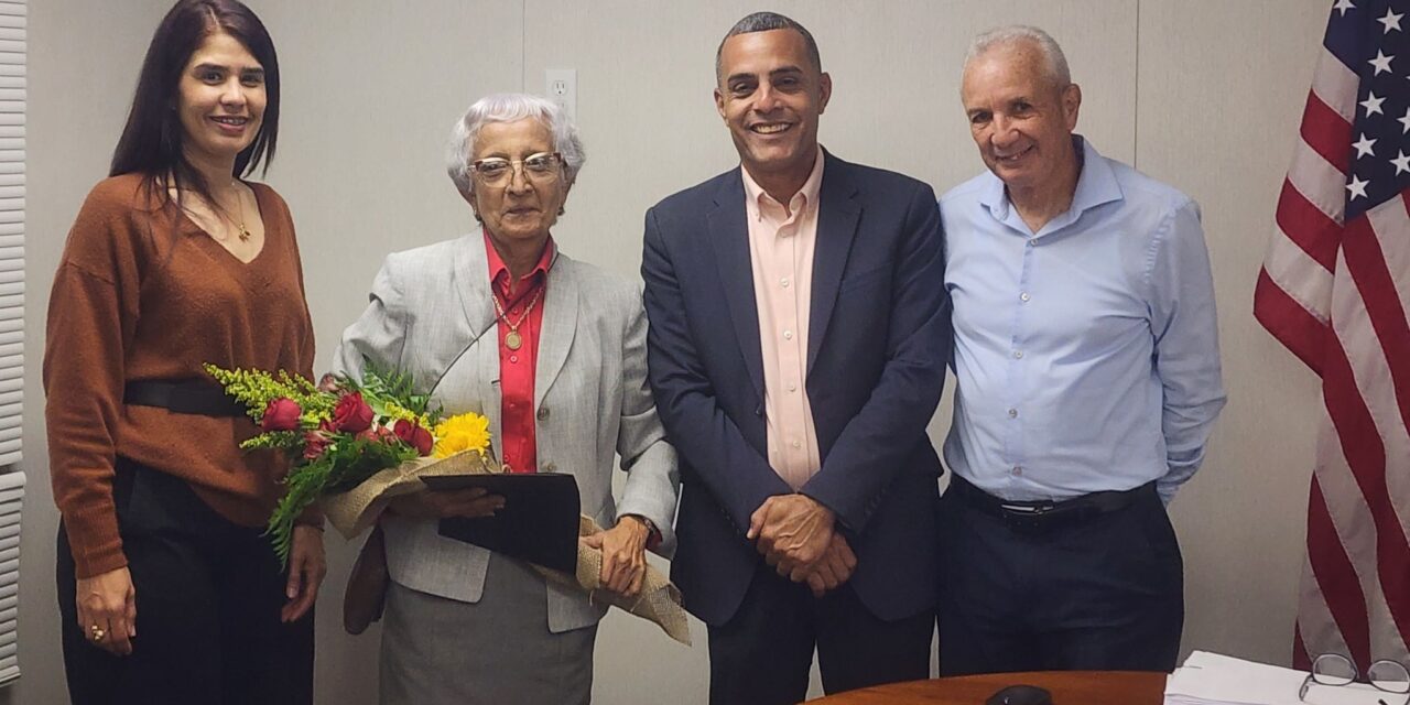 Guayanilla rinde homenaje a la Lcda. Wanda Casanova por su trayectoria y compromiso con la comunidad