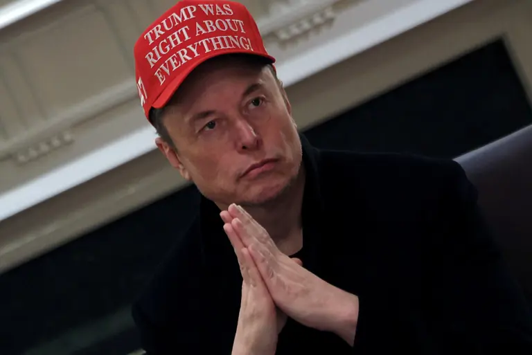 Elon Musk y la Jornada Laboral Extrema en el Gobierno