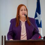 La senadora Karen Román Rodríguez denuncia ser víctima de discriminación y maltrato por parte de la ducha Frontier.