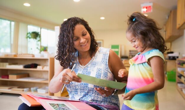 Aumentan salario a más de 5,000 asistentes de servicios en Educación Especial