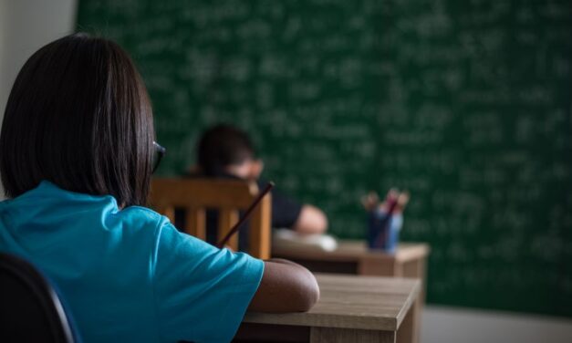 Veterana educadora en NY levanta su voz en contra de la Nueva Escuela Especializada en Ciencias Agrícolas aliada a LEAP STEAM