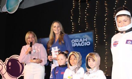 Deborah Martorell inicia su gira educativa rumbo al espacio