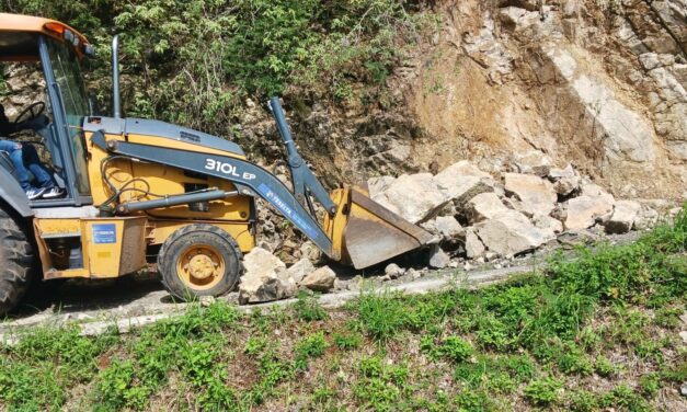 Yauco atiende situación tras fuertes lluvias con trabajos de limpieza y recogido de material vegetativo