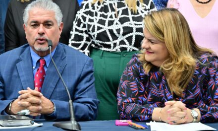 Santini critica a Comisionado Residente y defiende gestión de la Gobernadora en fondos Medicaid