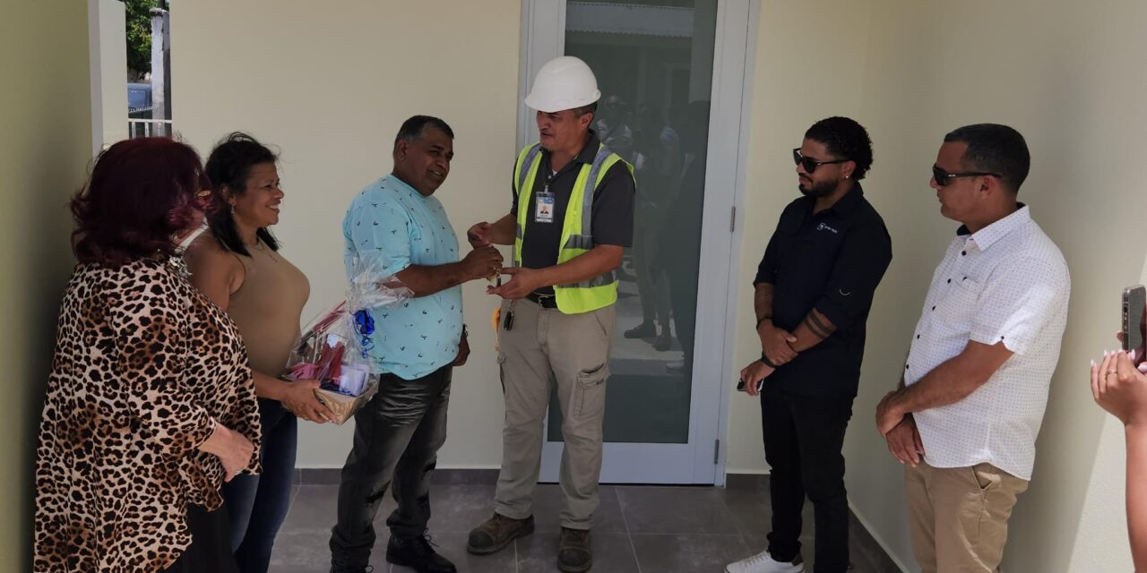 Municipio de Guayanilla entrega primera residencia reconstruida bajo el programa CONSUR
