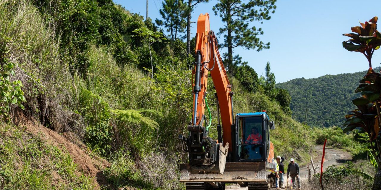 Inicia gran proyecto de reconstrucción en el sector La Salvación en Río Prieto de Yauco