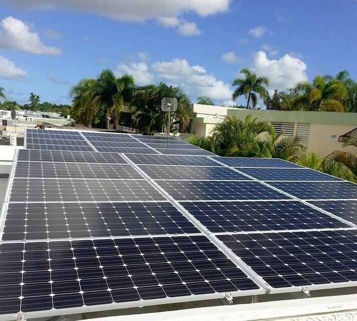 Queremos Sol exige transición urgente a sistema eléctrico público y renovable ante alza de tarifas