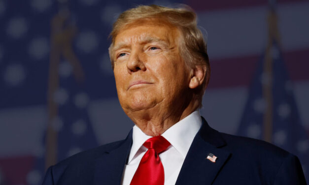 Trump firma nuevo memorando para endurecer política hacia Cuba; La Habana lo califica como “conducta criminal”