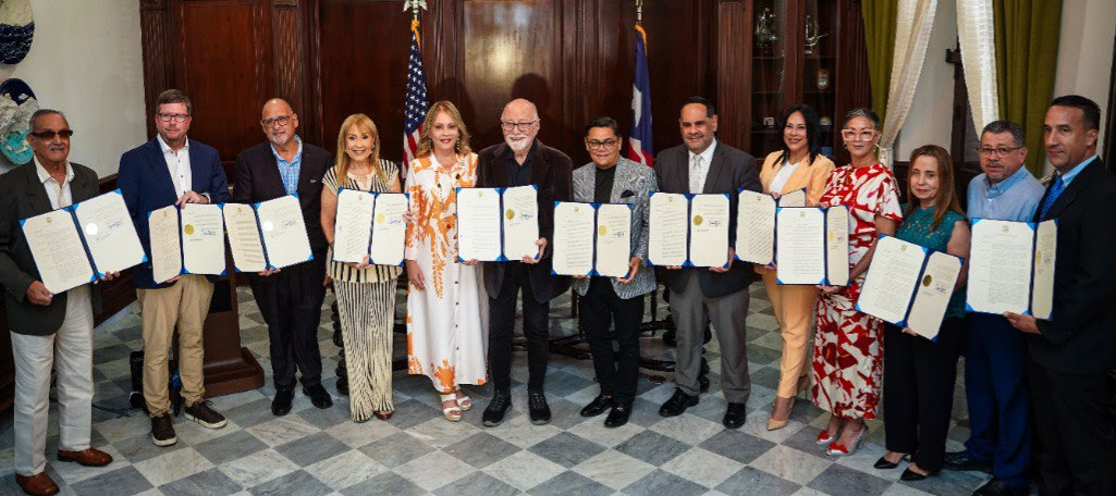 Reconocen a Alfred D. Herger y Margarita Aponte en la Semana de la Televisión