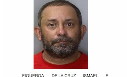 Radican cargos por fraude y apropiación ilegal a hombre que intentó pagar con cheque falso la compra de plátanos