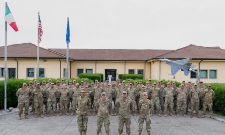 Guardia Nacional Aérea completa entrenamiento de ingeniería en Italia