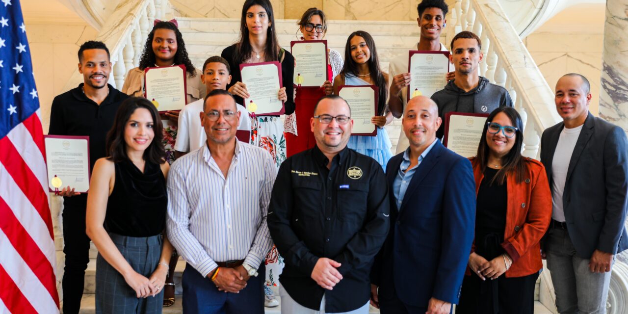 Senado reconoce logros de jóvenes atletas de alto rendimiento con discapacidad intelectual