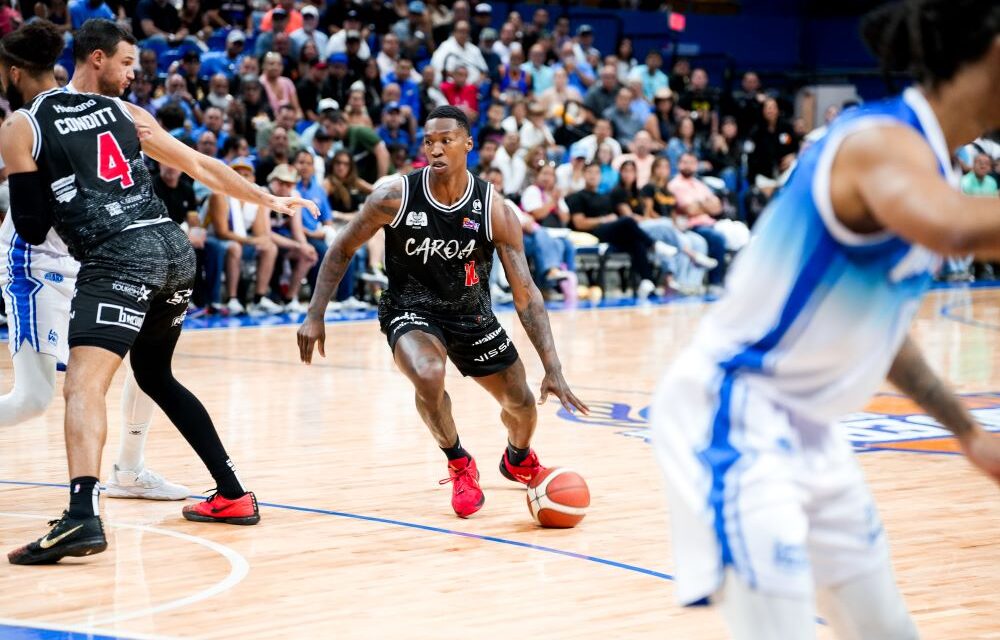 Vaqueros imponen su ley en casa y colocan la serie a punto de mate