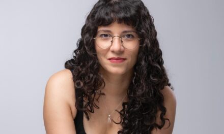 La artista puertorriqueña, Odalis Gómez Báez, inauguró su nueva exposición Donde el cuerpo guarda el duelo, en la Galería Guatíbiri