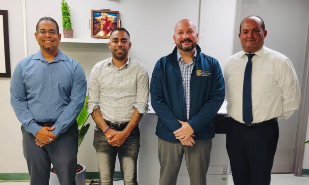 Renovarán contratos de directores escolares en el Distrito 23