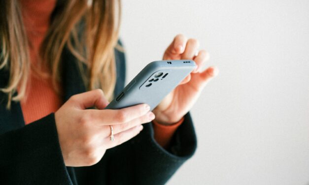 Cuidado con mensajes falsos: no pague supuestas multas de tránsito