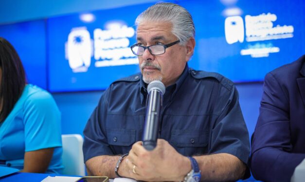Jorge Santini emplaza a Nydia Velázquez y Pablo José a actuar con responsabilidad