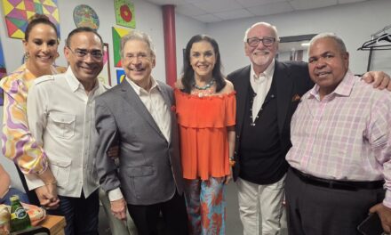 Chucho Avellanet cautiva con su romance en Caguas