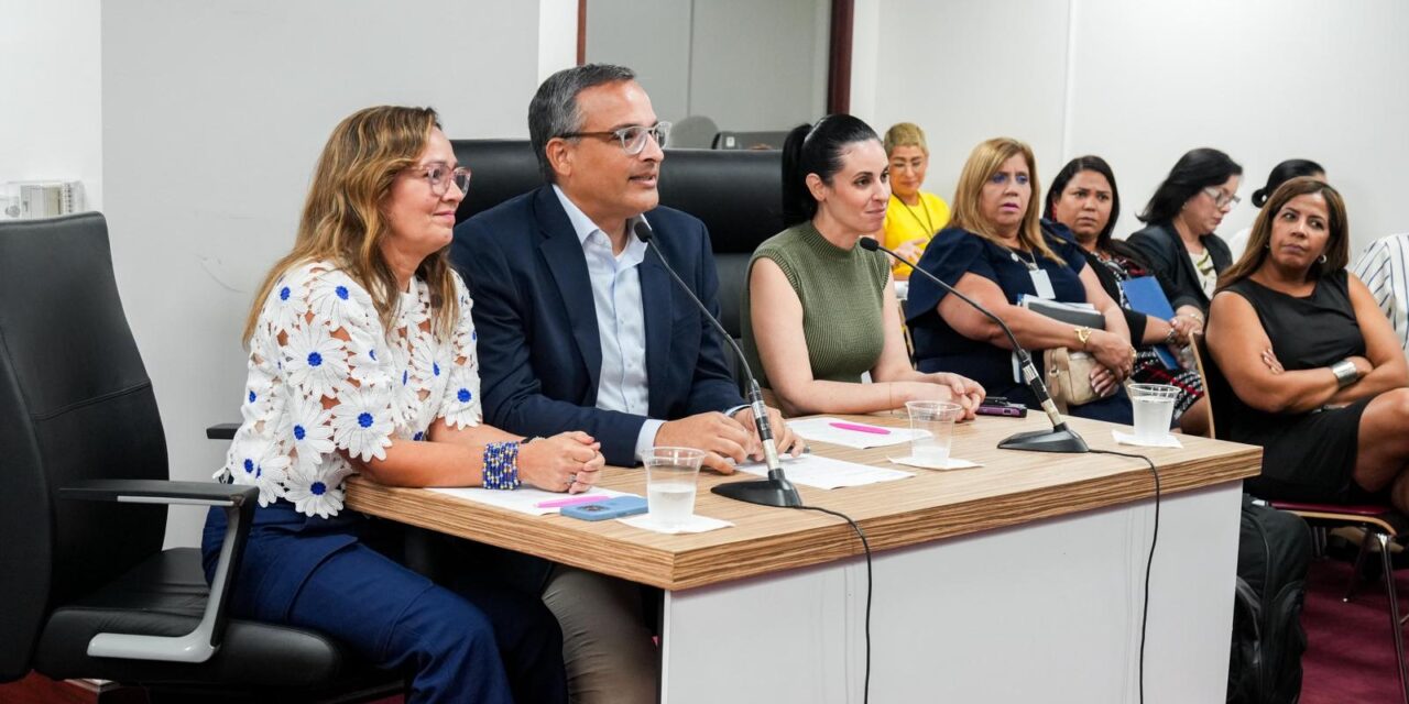 Comisión examina estrategias para la enseñanza de lectura temprana en escuelas públicas