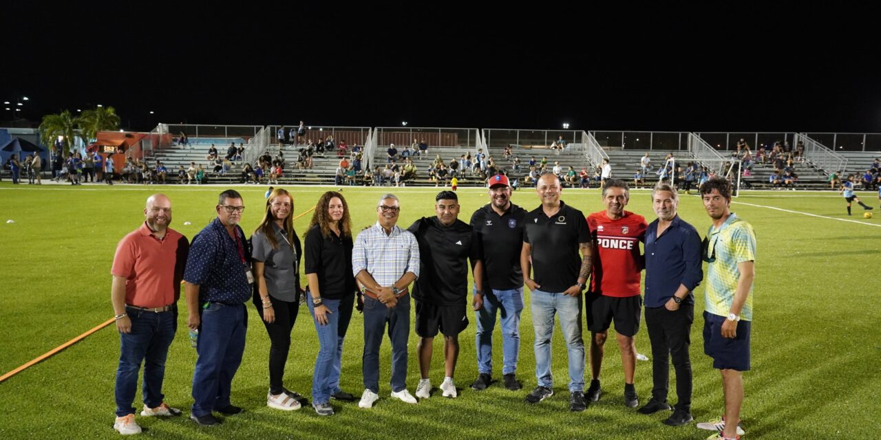 Federación Puertorriqueña de Fútbol visita campo de fútbol del Complejo Millito Navarro en Ponce
