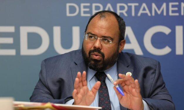 Educación Reporta Mejoras en Pruebas CRECE, Pero Persisten Retos Académicos