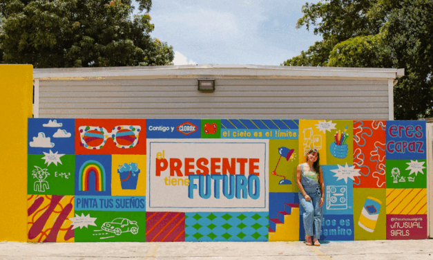Murales escolares celebran la educación y el futuro