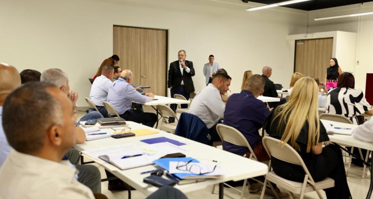 Secretario de Educación y Director Ejecutivo de AEP se reúnen con gremios sindicales