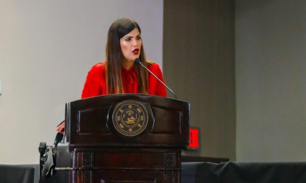 González Huertas exige acción inmediata para llevar agua potable al Barrio Quebrada Honda