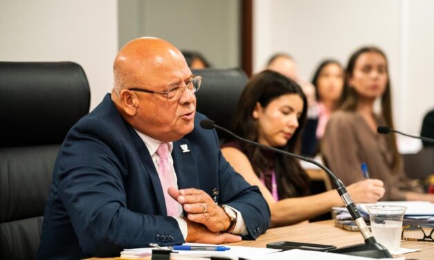 Senado evalúa permitir jurado en casos civiles de alto valor