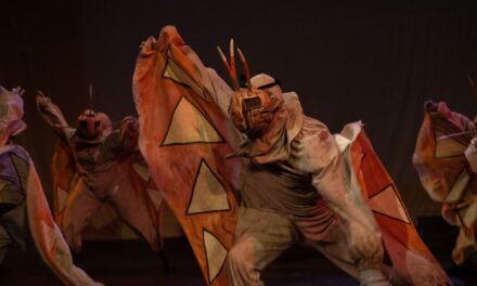 Una experiencia teatral futurista: “La víspera de la abolición” llega a la UPR con títeres, música y reflexión social