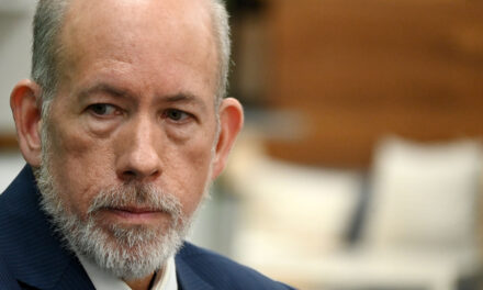 Exigen a la gobernadora frenar expresiones de Arthur Garffer tras asesinato de Charlie Kirk