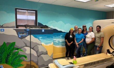 Mural costero llena de calma el Centro de Imágenes del Puerto Rico Children’s Hospital