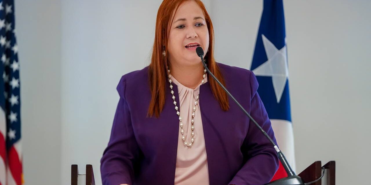 𝙎𝙚𝙣𝙖𝙙𝙤𝙧𝙖 𝙆𝙖𝙧𝙚𝙣 𝙍𝙤𝙢𝙖́𝙣 𝙍𝙤𝙙𝙧𝙞́𝙜𝙪𝙚𝙯 𝙥𝙧𝙚𝙨𝙚𝙣𝙩𝙖 𝙥𝙧𝙤𝙮𝙚𝙘𝙩𝙤 𝙥𝙖𝙧𝙖 𝙘𝙧𝙚𝙖𝙧 𝙚𝙡 𝙍𝙚𝙜𝙞𝙨𝙩𝙧𝙤 𝙙𝙚 𝙋𝙚𝙧𝙨𝙤𝙣𝙖𝙨 𝙈𝙖𝙡𝙩𝙧𝙖𝙩𝙖𝙣𝙩𝙚𝙨 𝙙𝙚 𝘼𝙙𝙪𝙡𝙩𝙤𝙨 𝙈𝙖𝙮𝙤𝙧𝙚𝙨 𝙚𝙣 𝙋𝙪𝙚𝙧𝙩𝙤 𝙍𝙞𝙘𝙤